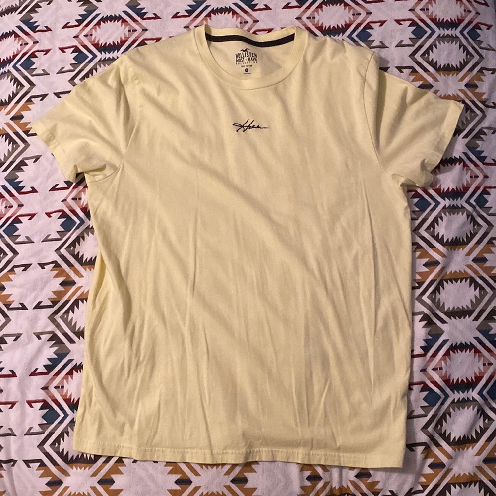 Men’s XL Hollister T-shirt